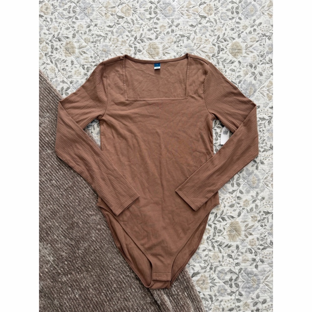 Old Navy Ribbed Squareneck Bodysuit - L - NWT!